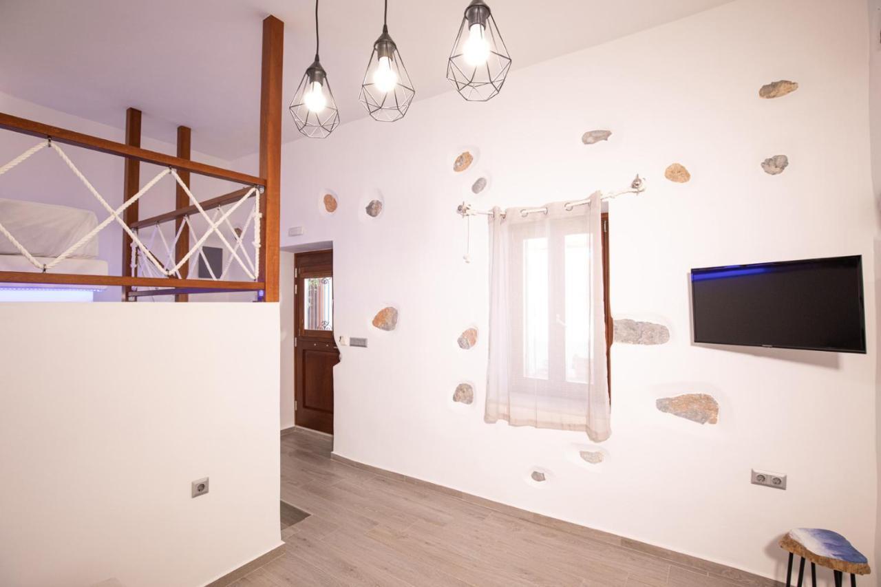 Primrose Apartments Astypalaia Bagian luar foto